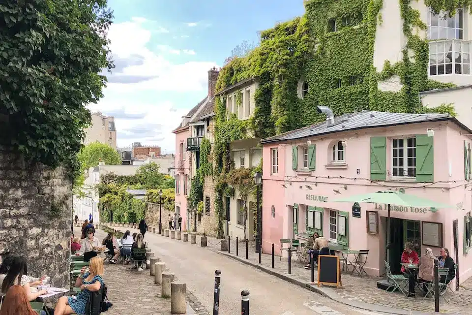 Barrio-de-Montmartre-en-Paris