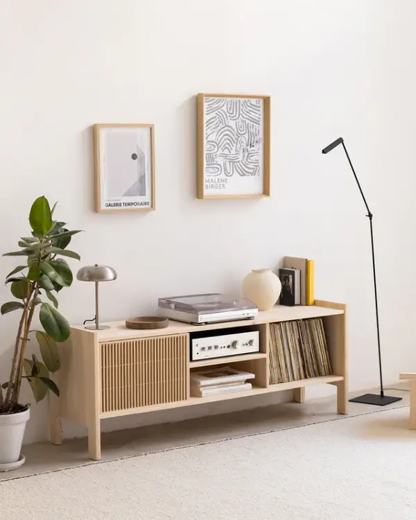mueble tv pino 150 - Naan Furniture